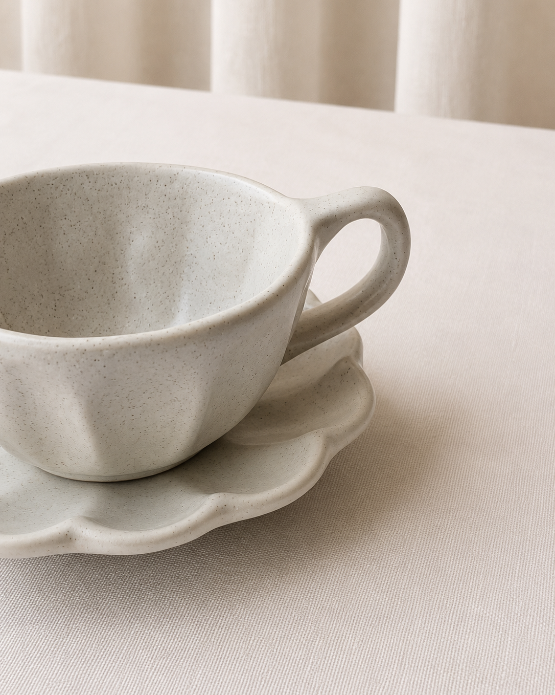 Set Taza y Platito Amapola Crudo